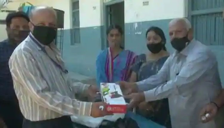 టీకా వేయించుకుంటే ముక్కుపుల్ల ఉచితం..!