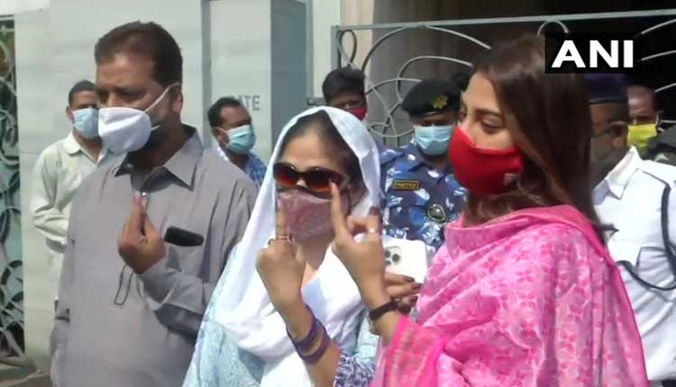 ముఖ్య‌మంత్రి వెంటే బెంగాల్ ప్ర‌జ‌లు: ఎంపీ నుస్రత్ జ‌హాన్‌