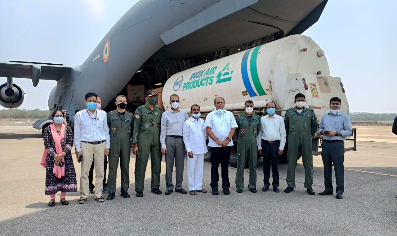 దేశంలోనే తొలిసారి.. తెలంగాణ‌కు యుద్ధ విమానాల్లో ఆక్సిజ‌న్
