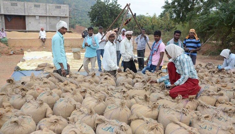 లక్ష్యం దిశగా ధాన్యం కొనుగోళ్లు