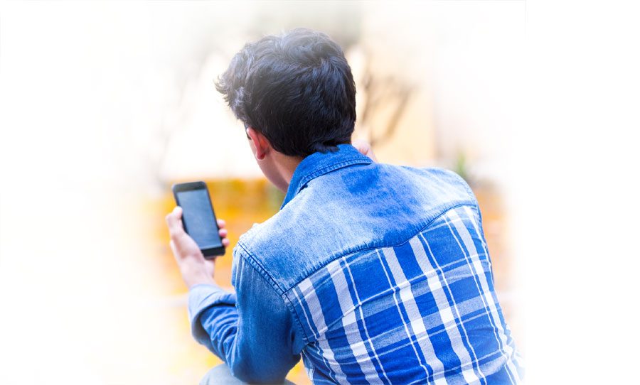 పసి మనసులతో విష రాజకీయం