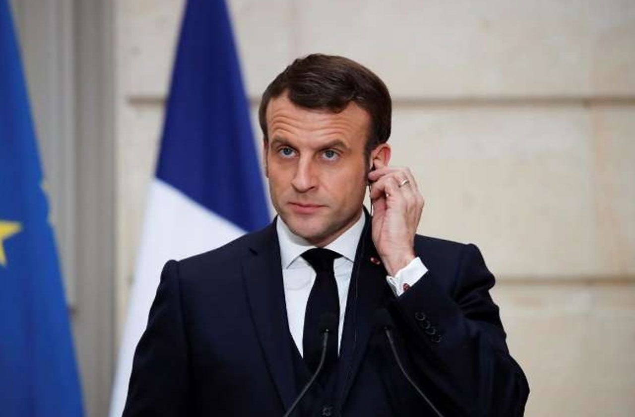 వ్యాక్సిన్ పాస్‌పోర్ట్ చ‌ట్టాన్ని ఆమోదించిన ఫ్రాన్స్‌