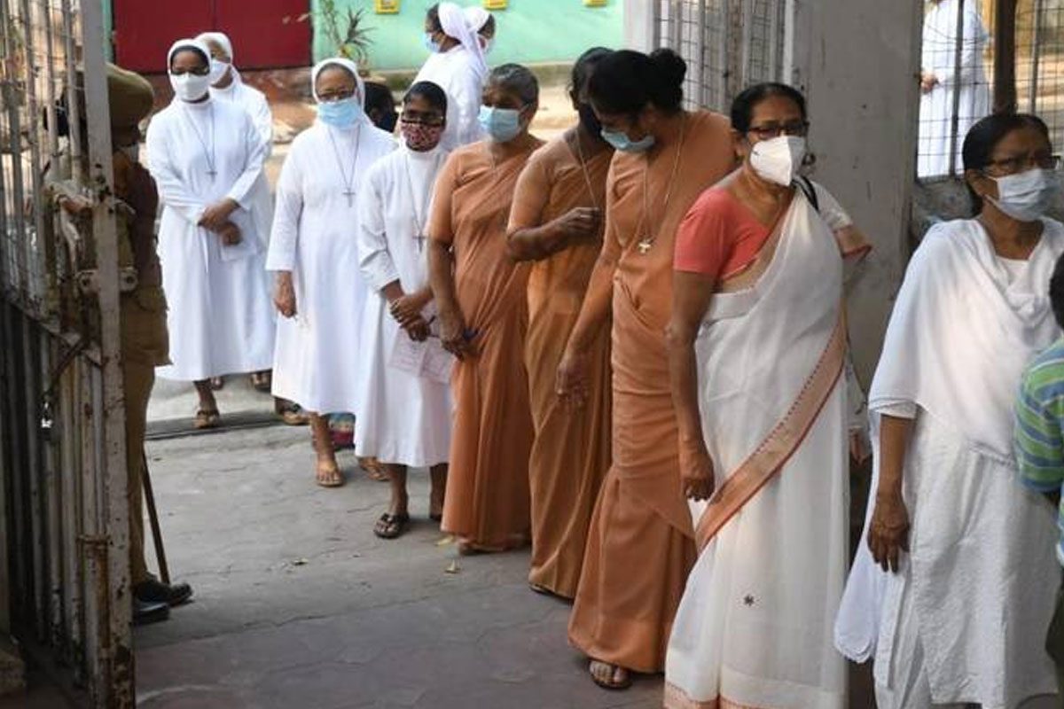 పుదుచ్చేరిలో 77.9 శాతం పోలింగ్