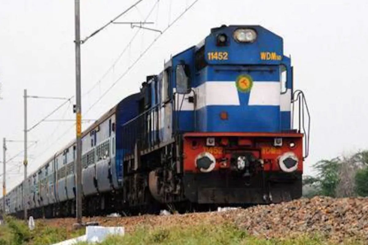 భారీగా వలస కార్మికులు వెళ్తున్నారనేది అవాస్తవం  : రైల్వేశాఖ