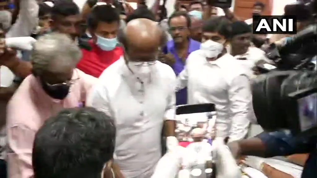 ఓటేసిన ర‌జ‌నీకాంత్, క‌మ‌ల్ హాస‌న్