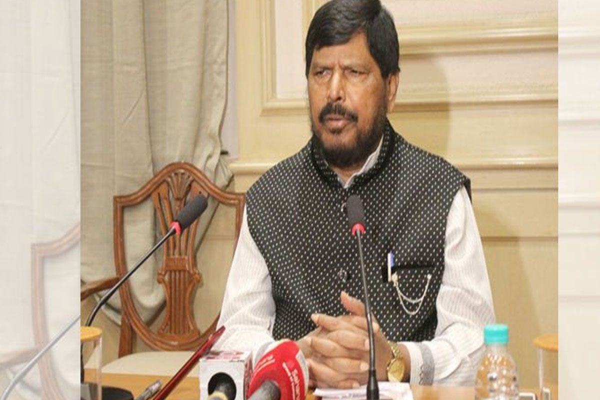 ఉద్ధవ్‌ ఠాక్రే కూడా రాజీనామా చేయాలి : రామ్‌దాస్‌ అథావలే