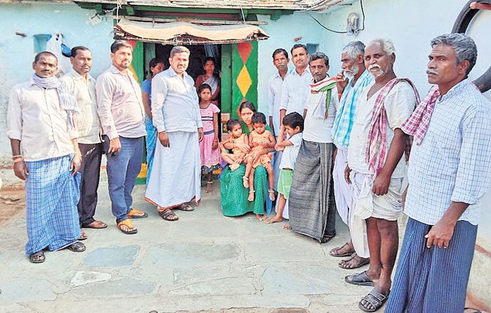 ఎంపీ రంజిత్రెడ్డి ఆర్థికసాయం