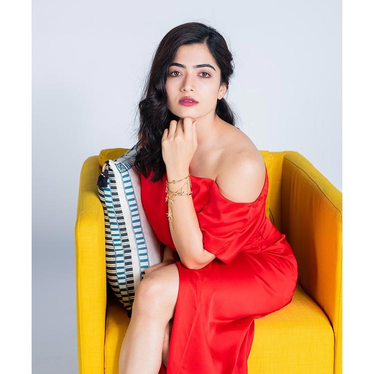 ప్రేమించే టైమ్‌ లేదు