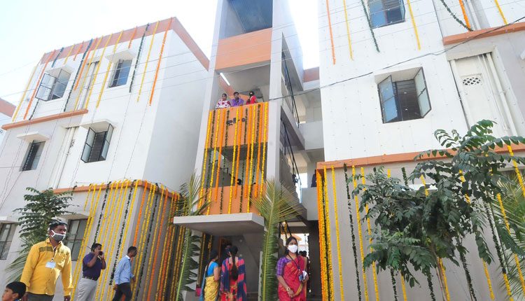 గరీబోడు గర్వపడేలా