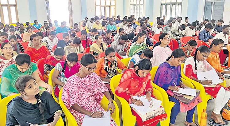 ఉచిత శిక్షణతో ఉపాధికి తోవ