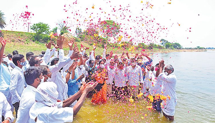 గోదావరి జలాలతో మెదక్‌ జిల్లా సస్యశ్యామలం