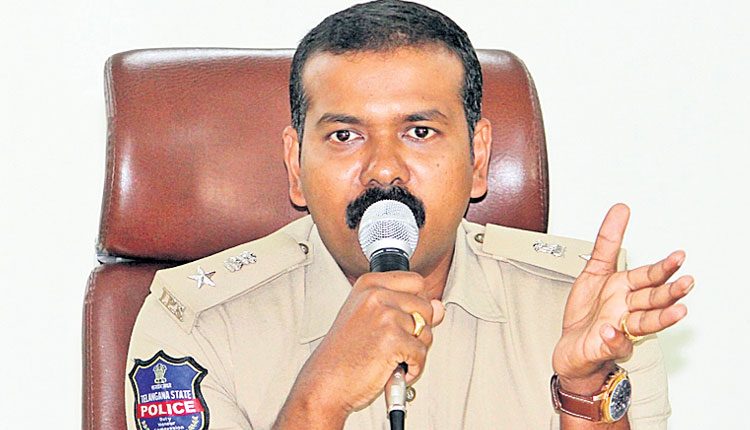 ఓటర్లను ప్రలోభపెడితే కఠిన చర్యలు