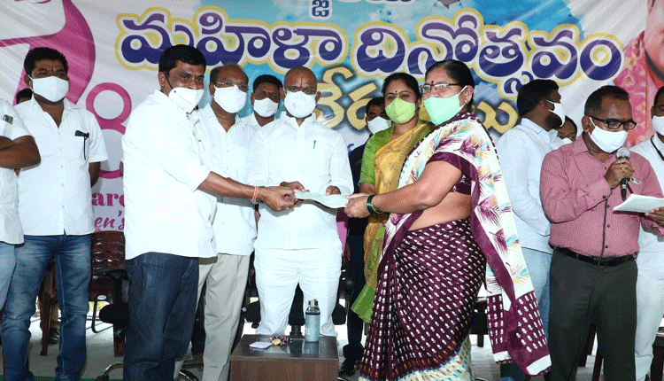 కల్యాణలక్ష్మితో పేద కుటుంబాల్లో వెలుగులు