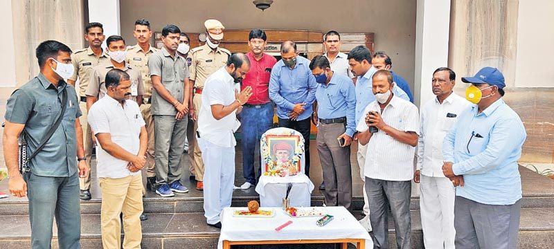 పూలే స్ఫూర్తితో బీసీల అభ్యున్నతి