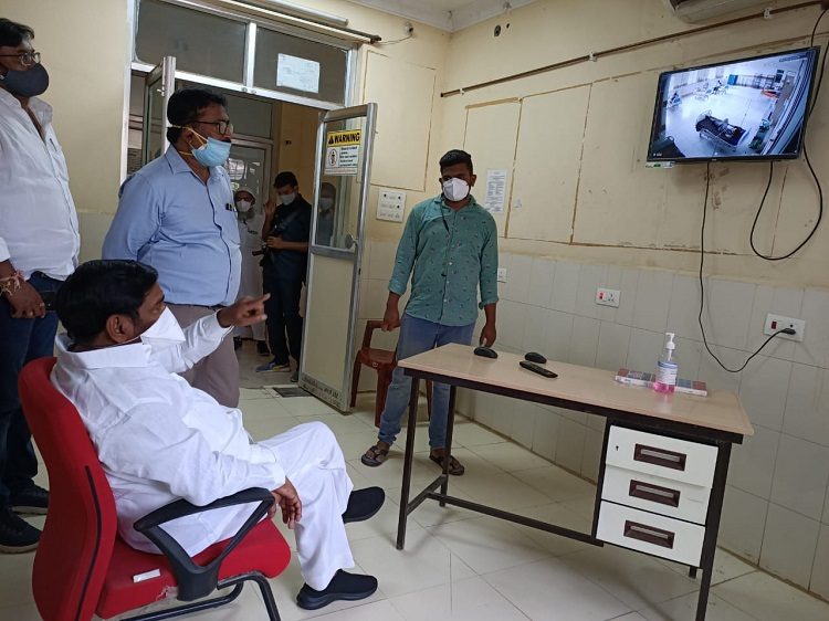 వ్యాక్సిన్‌ సరఫరాలో సమస్య ఉండొద్దు