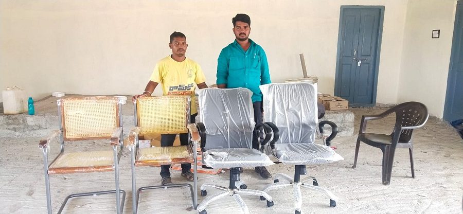 రైతు వేదికలకు ఫర్నిచర్