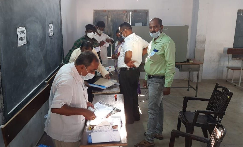 సాగ‌ర్ ఉప ఎన్నిక.. మ‌. ఒంటి గంట వ‌ర‌కు 53 శాతం పోలింగ్ న‌మోదు