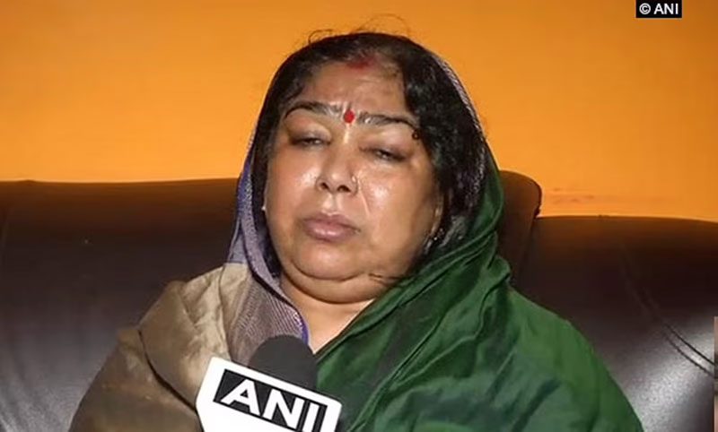 భ‌ర్త‌ను బ‌హిష్క‌రించిన బీజేపీ.. భార్య‌కు మాత్రం టికెట్