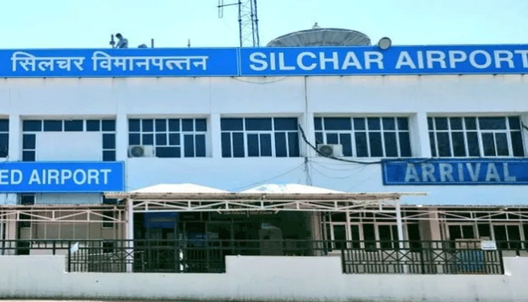 క‌రోనా టెస్ట్ త‌ప్పించుకున్న 300 మంది విమాన ప్ర‌యాణికులపై చ‌ర్య‌లు