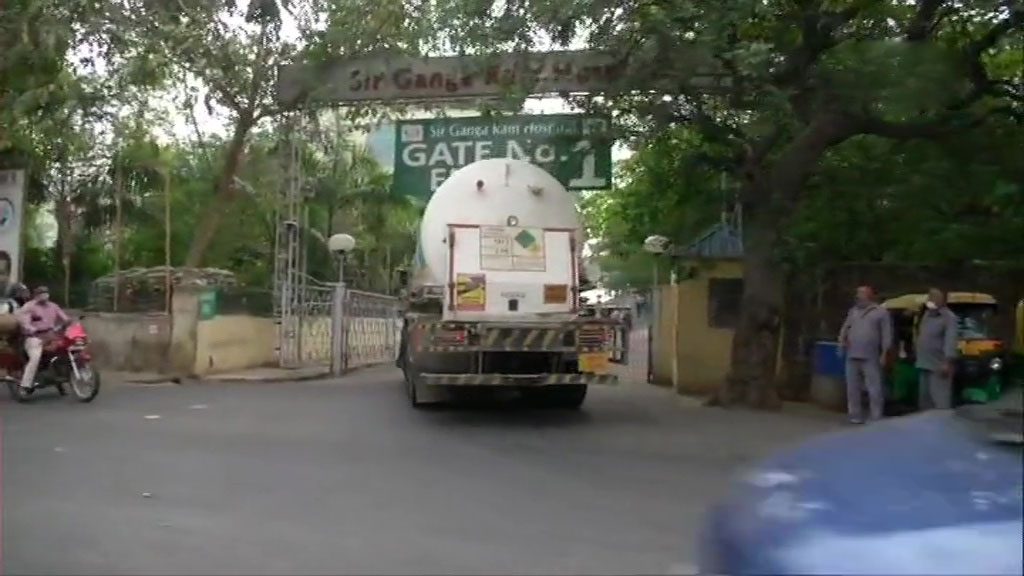 ఆక్సిజ‌న్ కొర‌త‌.. 24 గంట‌ల్లో 25 మంది రోగులు మృతి