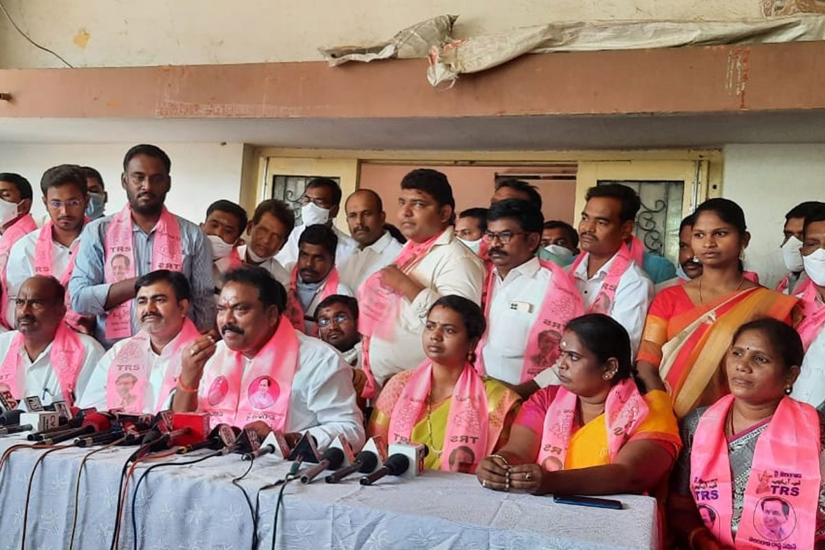 బొడిగె శోభపై ఎమ్మెల్యే రవిశంకర్‌ ఫైర్