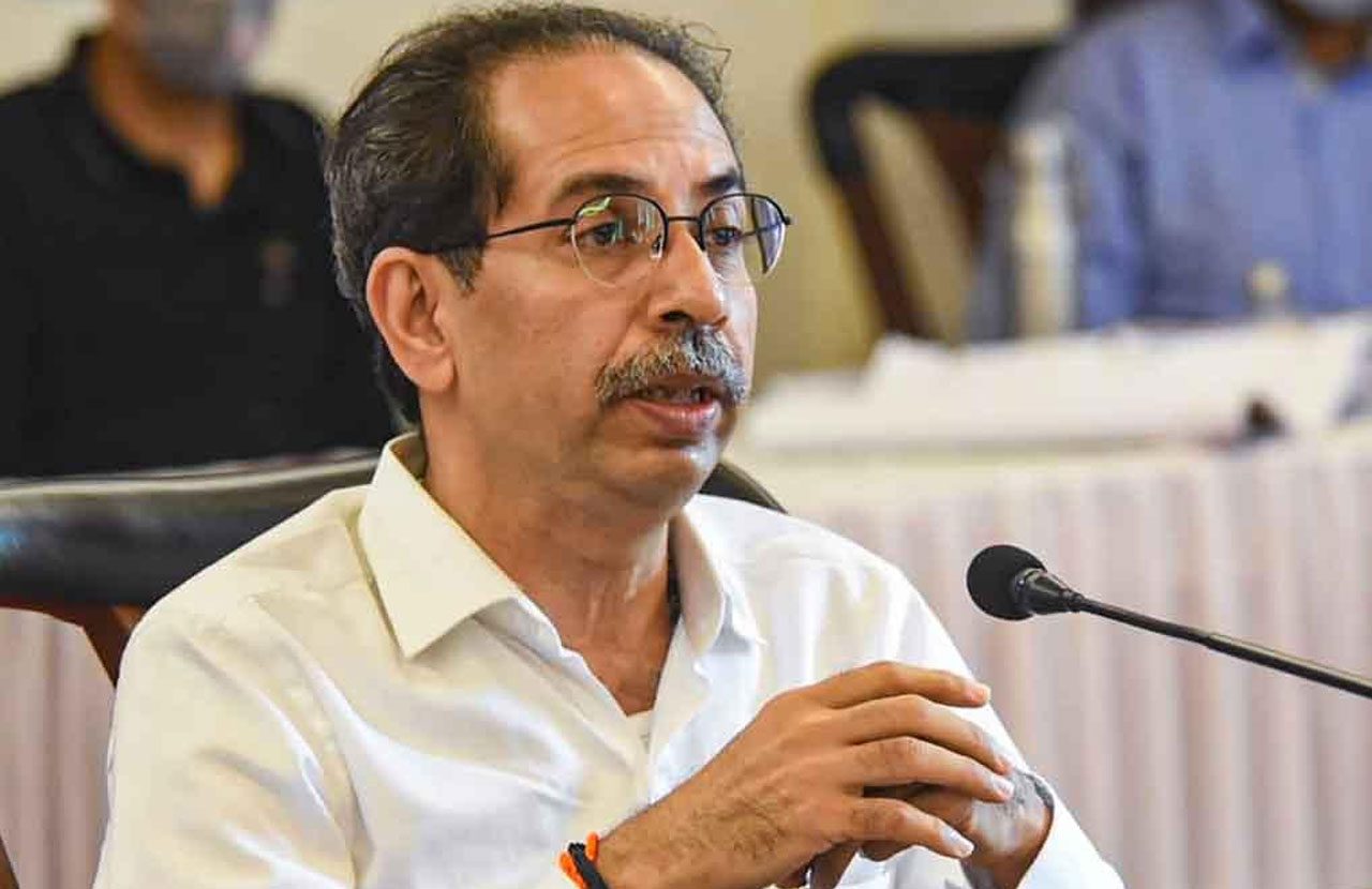 రుణ వ‌సూళ్ల‌పై మార‌టోరియం.. మోదీకి ఉద్ధ‌వ్ విజ్ఞ‌ప్తి