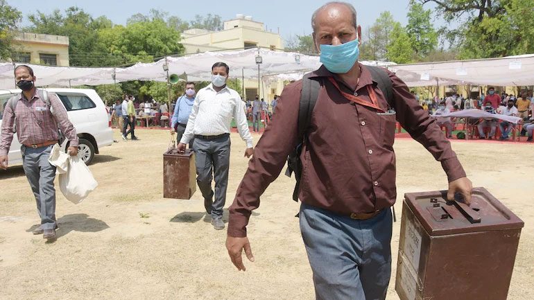 క‌రోనా సోకి 577 మంది టీచ‌ర్లు బ‌లి..