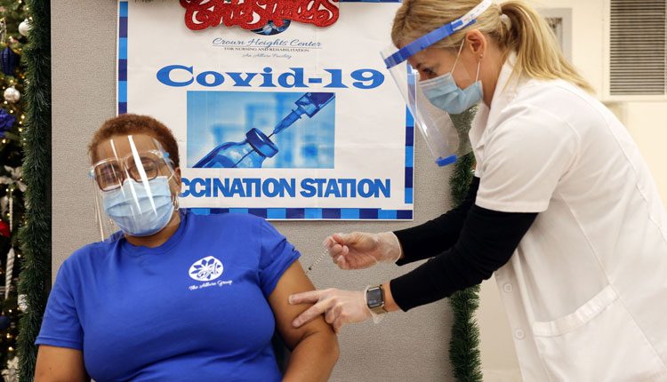 పది కోట్ల మందికిపైగా కరోనా వ్యాక్సిన్‌‌