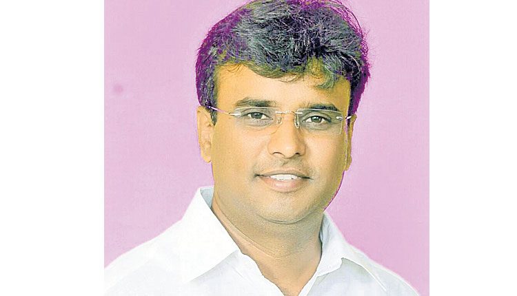 ఉచిత టీకా పంపిణీ హర్షణీయం