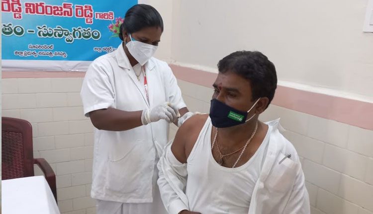 సెకండ్‌ వేవ్‌తో జాగ్రత్తలు పాటించాలి