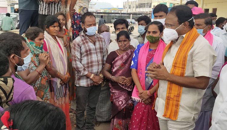 పనిచేసే పార్టీలనే ప్రజలు ఆదరిస్తారు