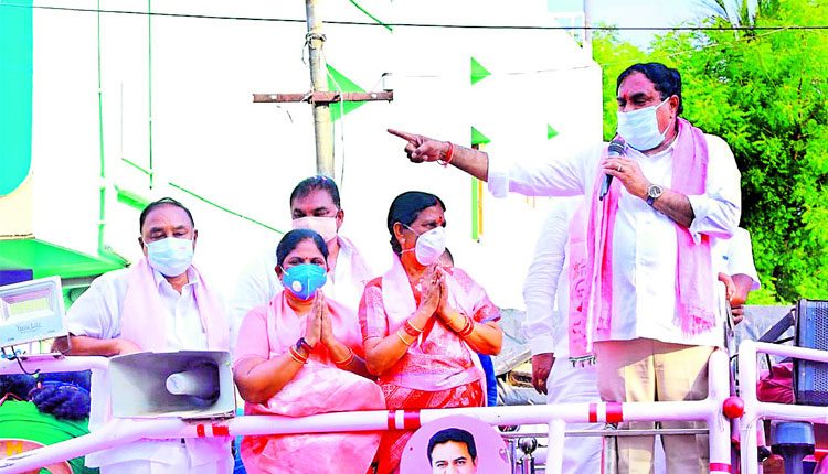 ఢిల్లీ మెడలు వంచుతాం