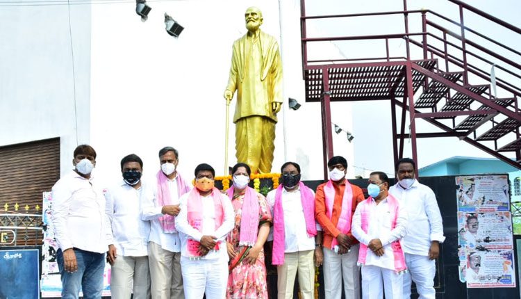 ఉద్యమ లక్ష్యాలను సాధించే దిశగా టీఆర్‌ఎస్‌ ప్రభుత్వం