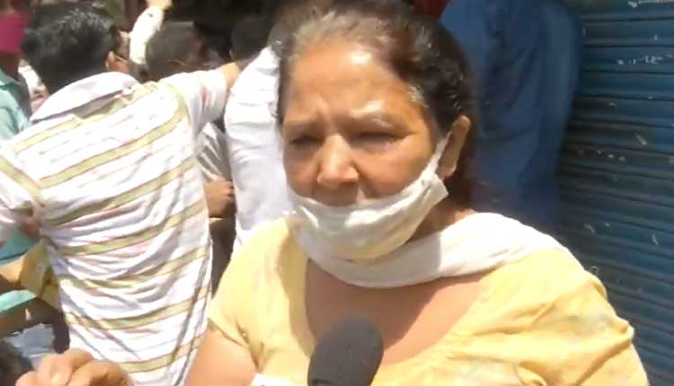 మాకు మెడిసిన్ ప‌నిచేయ‌దు.. పెగ్గే ప‌ని చేస్తుంది.. వీడియో