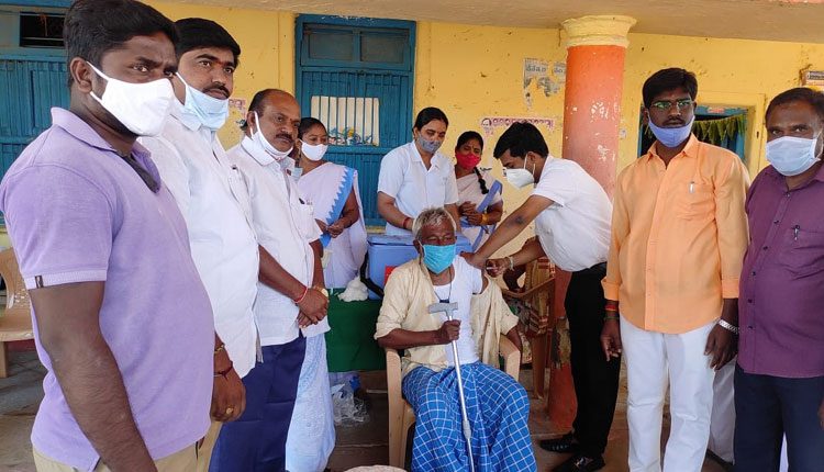 రికార్డు వ్యాక్సినేషన్‌