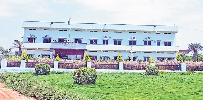 మున్సిపల్‌ ఖజానా పుల్‌..