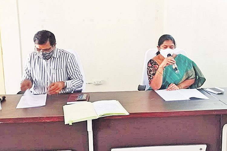 సాధారణ ప్రసవాలు పెంచాలి