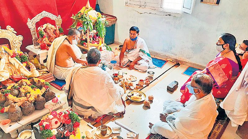 వైభవంగా క్షేత్రపాలకుడికి పూజలు