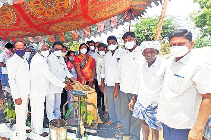 ప్రతి గింజనూ ప్రభుత్వం కొంటుంది