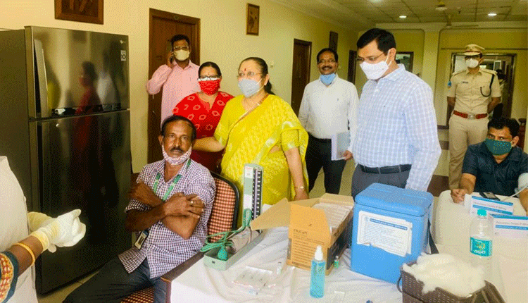 స్వీయ జాగ్రత్తలే  శ్రీరామ రక్ష : మంత్రి అల్లోల