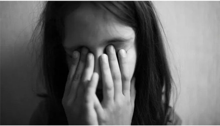 బాలికపై లైంగిక దాడి : రూ 2 లక్షల జరిమానాతో సరి!