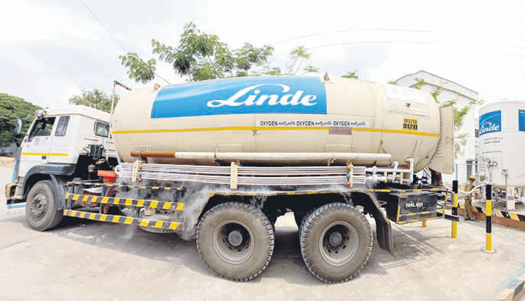 రిమ్స్‌కు చేరిన ఆక్సిజన్‌