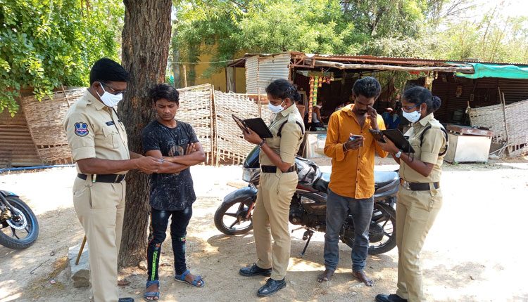 మాస్క్‌ ధరించకపోతే జరిమానా తప్పదు