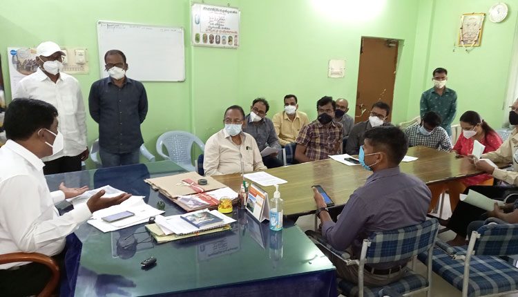 ప్రైవేట్‌  లో  నిబంధనలు పాటించాలి