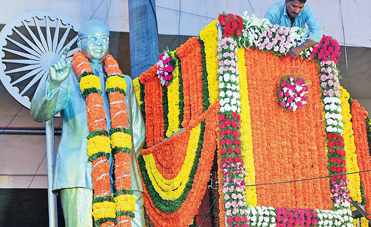 హైదరాబాద్‌లో నేడు ట్రాఫిక్‌ ఆంక్షలు