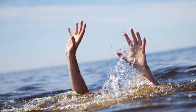 ఏఎంఆర్‌పీ కాలువ‌లో మునిగి బాలుడు మృతి.. సోద‌రుడు గ‌ల్లంతు