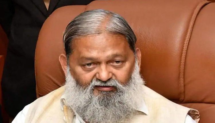 హ‌ర్యానాలో దుకాణాలు బంద్, స‌మావేశాల‌పై నిషేదం