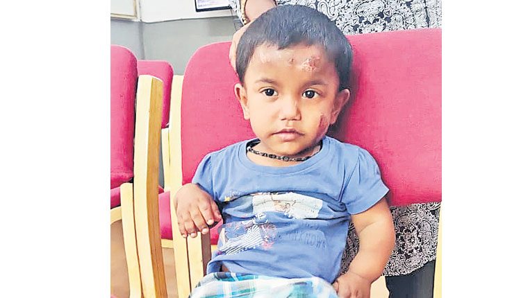 బాలుడిని చిత్రహింసలకు గురిచేసిన పెద్దనాన్న