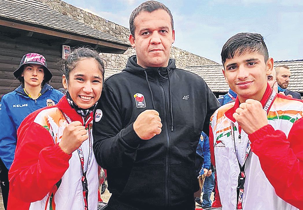 ప్రిక్వార్టర్స్‌లో పూనమ్‌