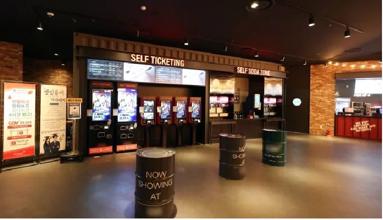 బాక్సాఫీస్‌కు క‌రోనా దెబ్బ‌.. మూడు నెల‌ల్లో 50 కోట్లే!